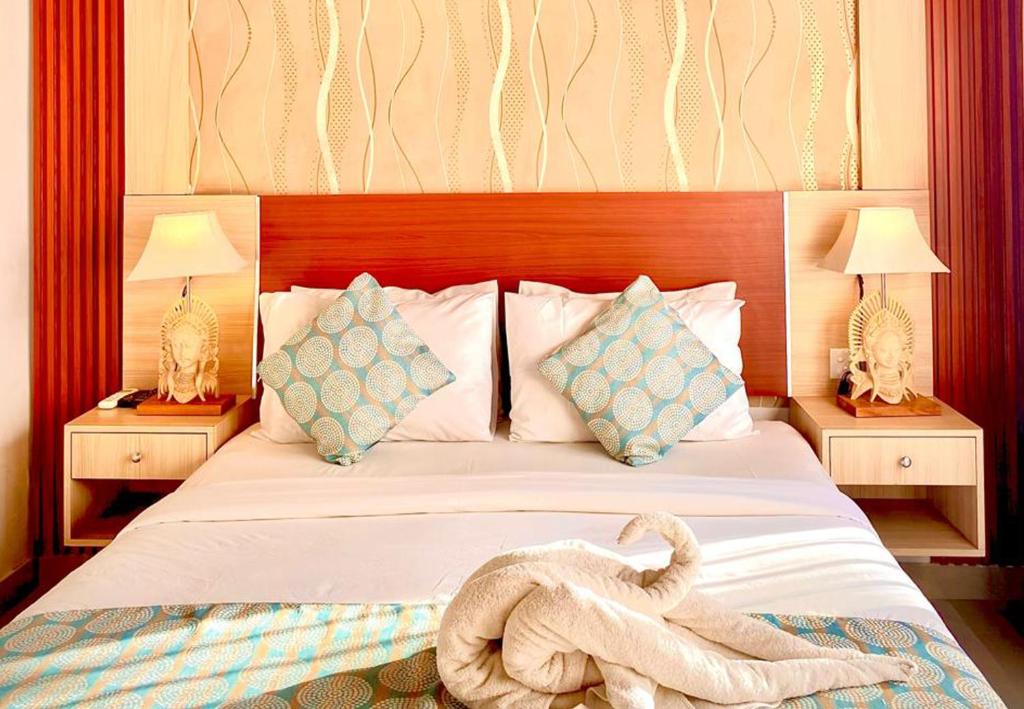 Wait Garden Cottage - 12