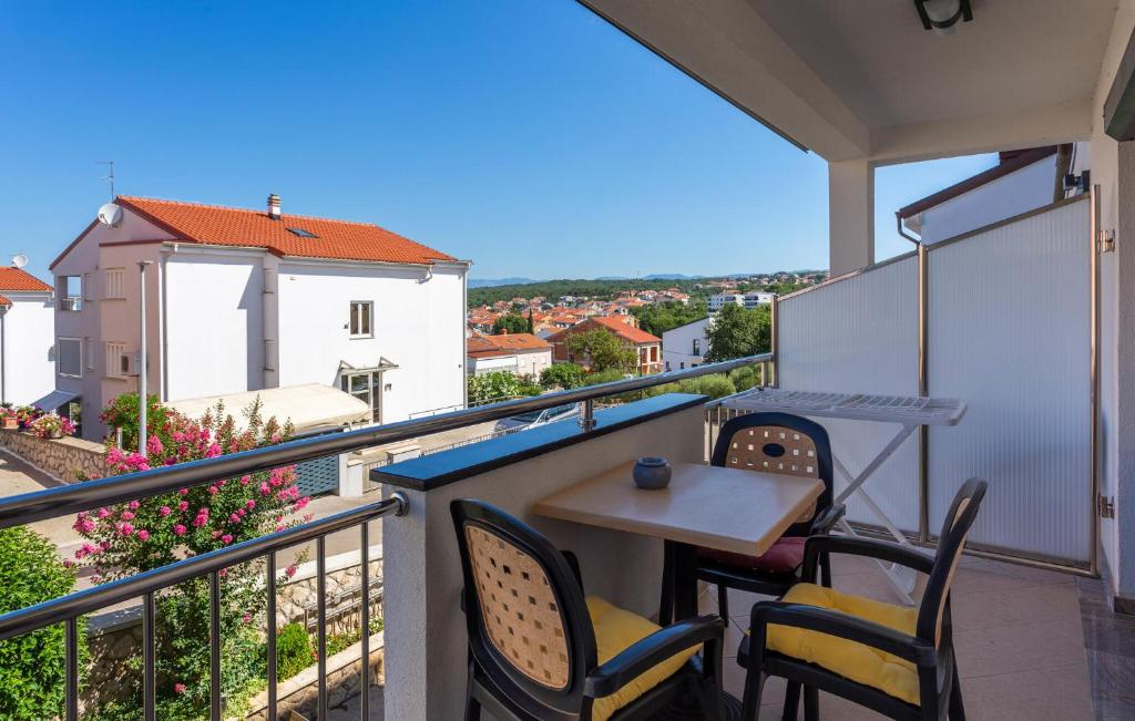 Gorgeous Apartment In Bogovici With Wifi
