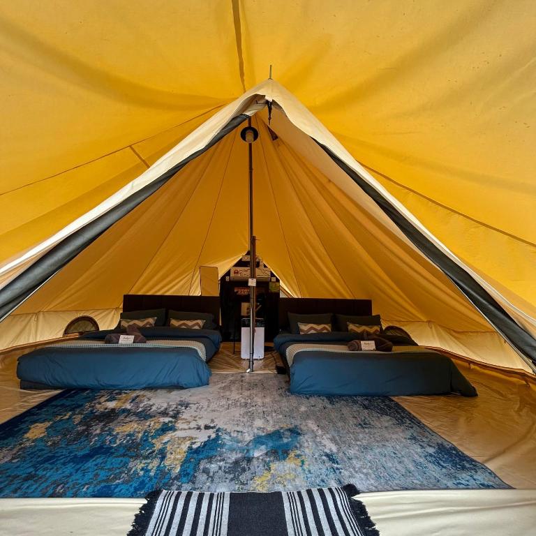 Letto o letti in una camera di Glamping Wetland Putrajaya