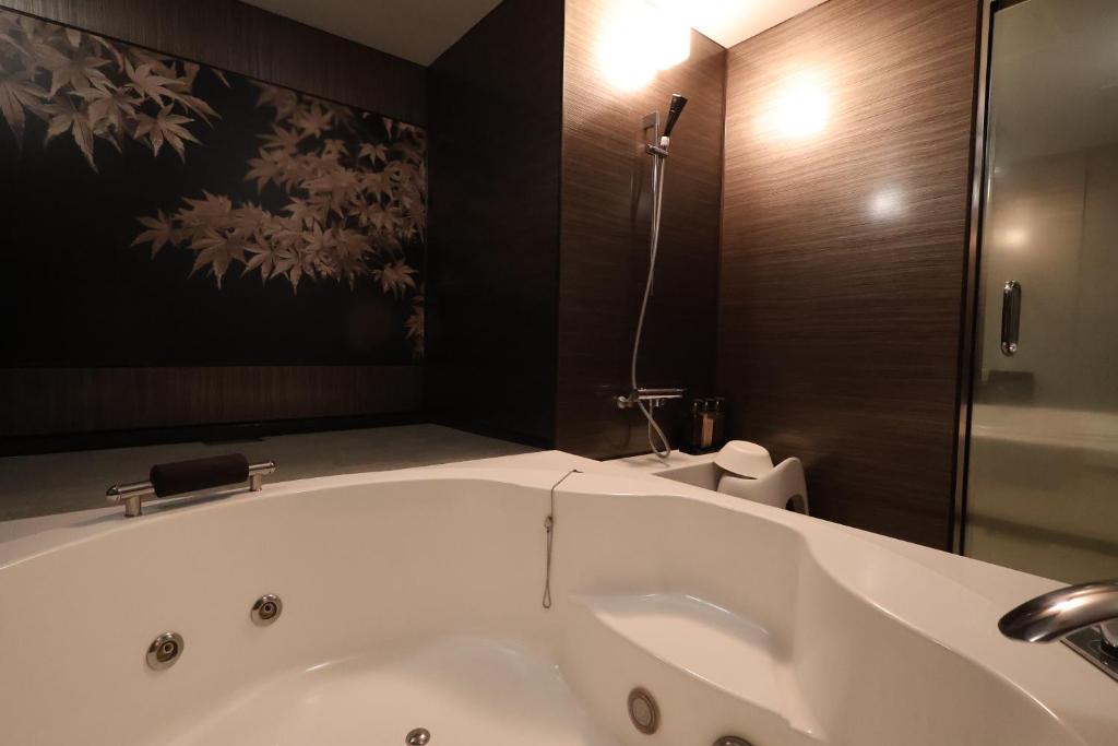 HOTEL felice Osaka -伊丹空港-にあるバスルーム