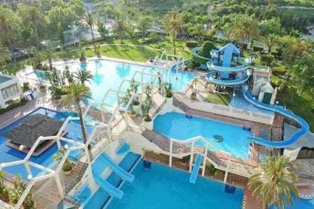 The swimming pool at or close to Apartamento turístico S