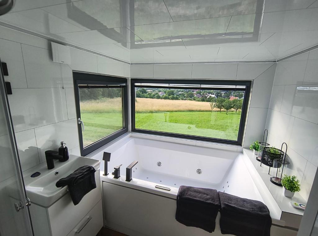Vannituba majutusasutuses Tiny house Chvalčov