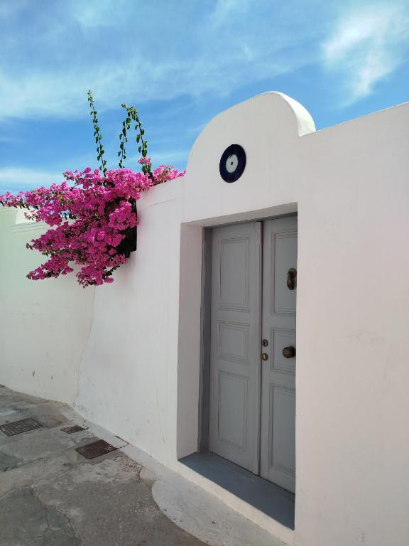 Fotografie z fotogalerie ubytování Angels Villa Santorini v destinaci Megalokhori