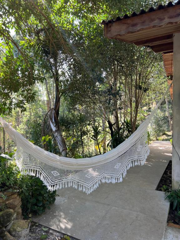 Um jardim em Quarto/suíte com lareira