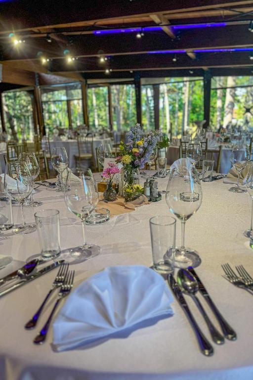Restaurace v ubytování Hotel Villa Majur