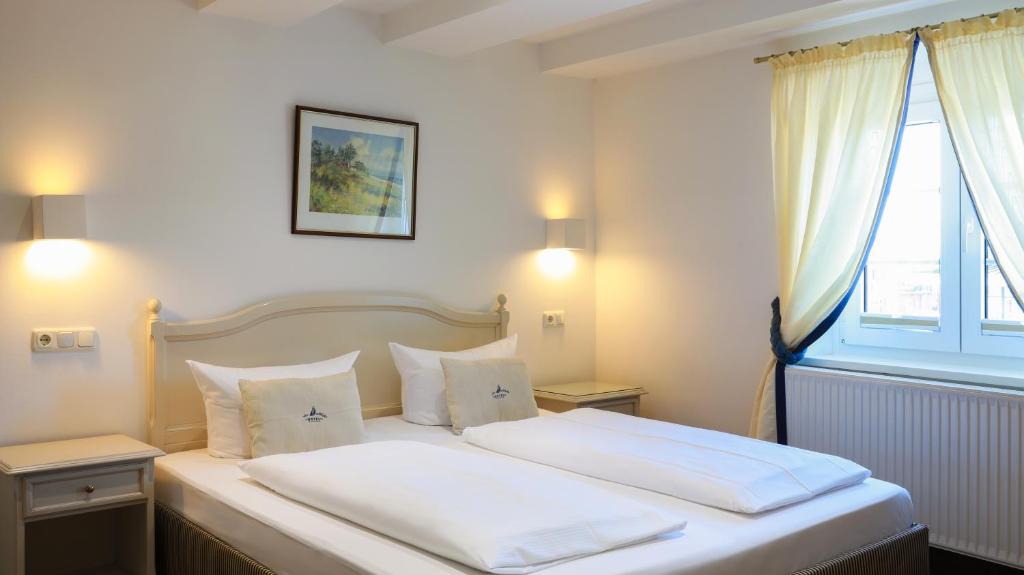 Hotel Am Yachthafen - 13