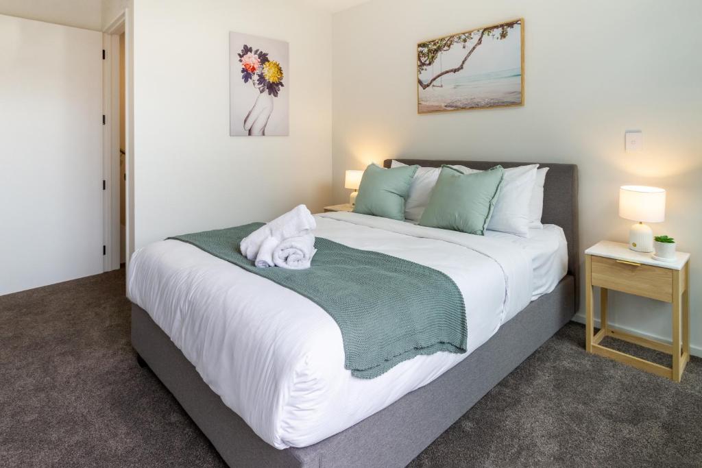 Unique Stadium View in St Asaph 2 bed 2 bath - Resim 17