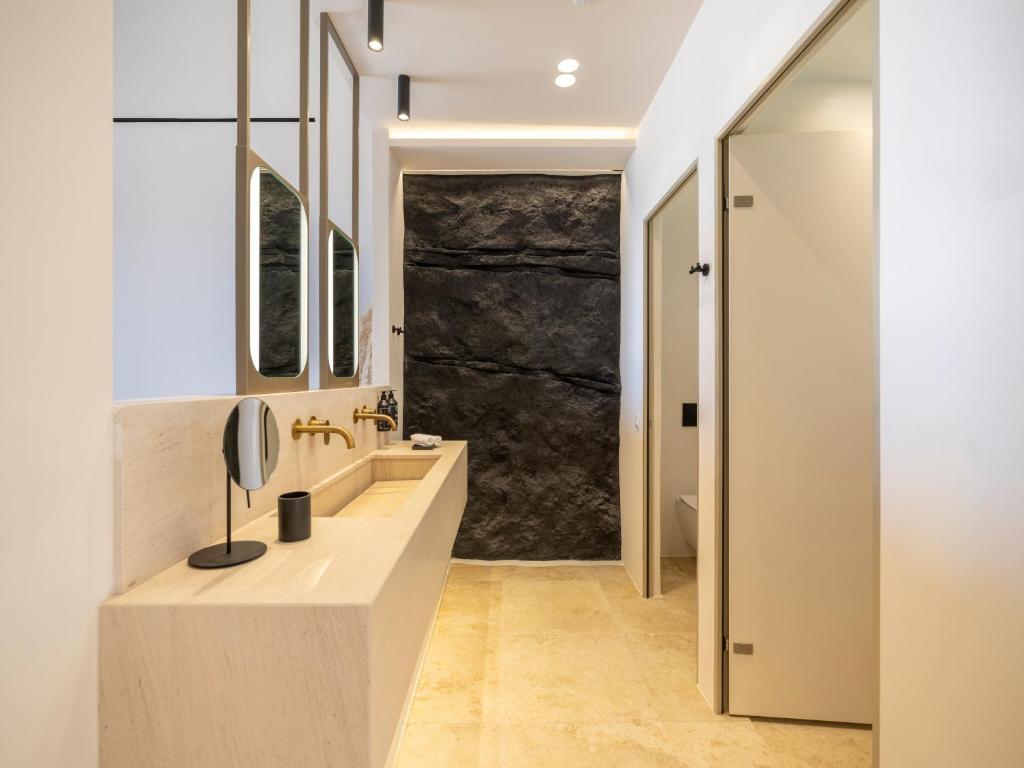 Santo Mine Oia Suites - 2