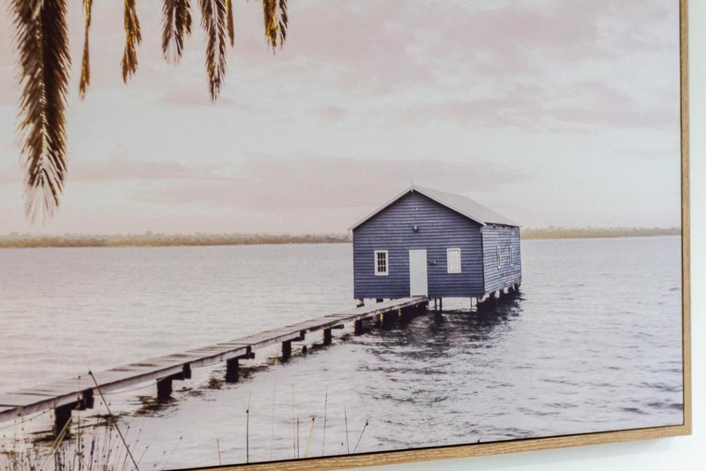 Unique Stadium View in St Asaph 2 bed 2 bath - Resim 40