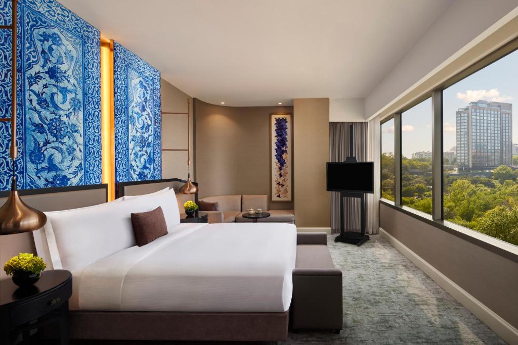 The Ritz-Carlton, Istanbul at the Bosphorus photo 4