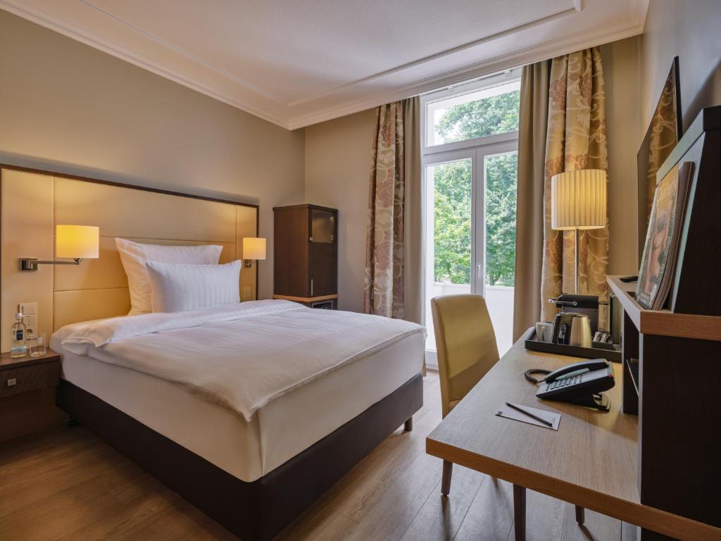 TV a/nebo společenská místnost v ubytování Steigenberger Hotel Bad Neuenahr