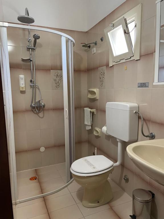 Koupelna v ubytování Albergo Europa