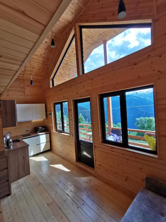 Kuchyň nebo kuchyňský kout v ubytování Heshkili Cottages