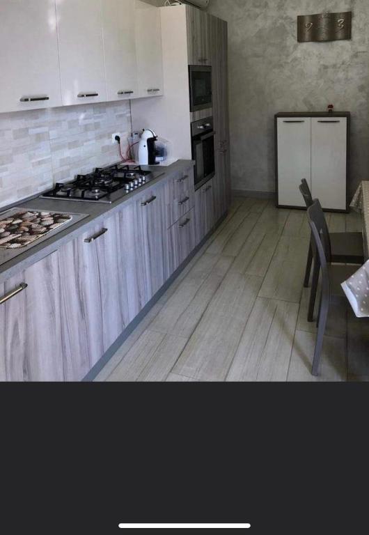 Kuchyň nebo kuchyňský kout v ubytování Vista beb mare