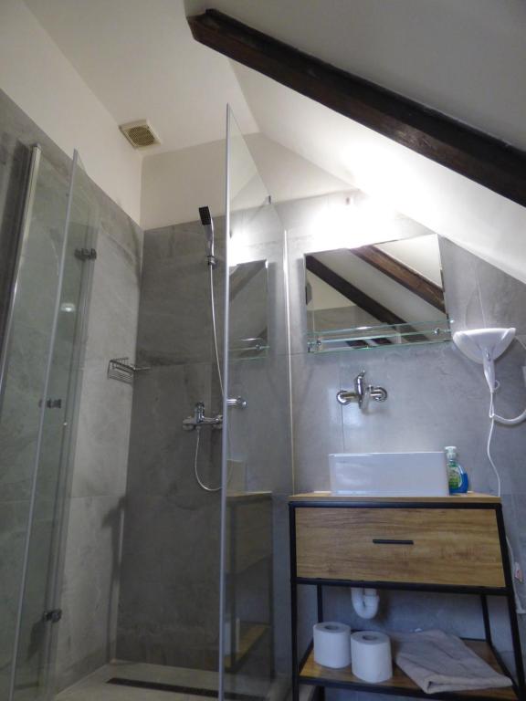 Koupelna v ubytování Hotel Svornost