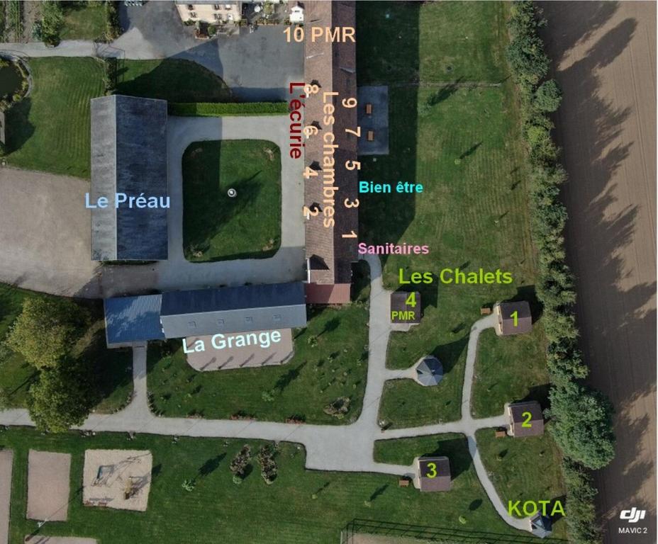Letecký snímek ubytování Domaine De Soignolles