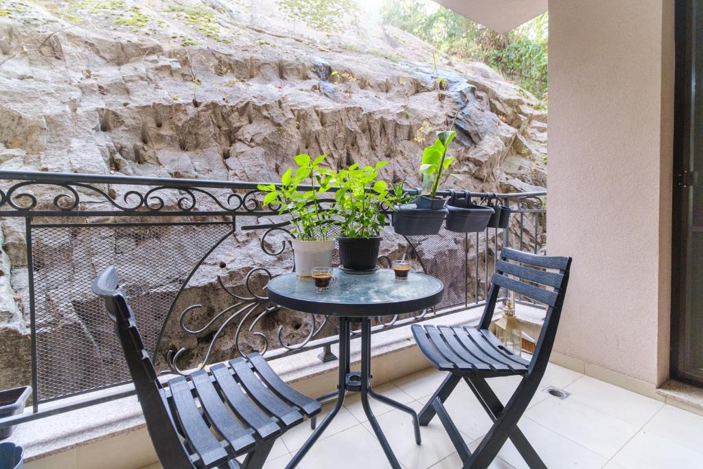 Balkón nebo terasa v ubytování Chic Luxury Escape Close to Kapana Area