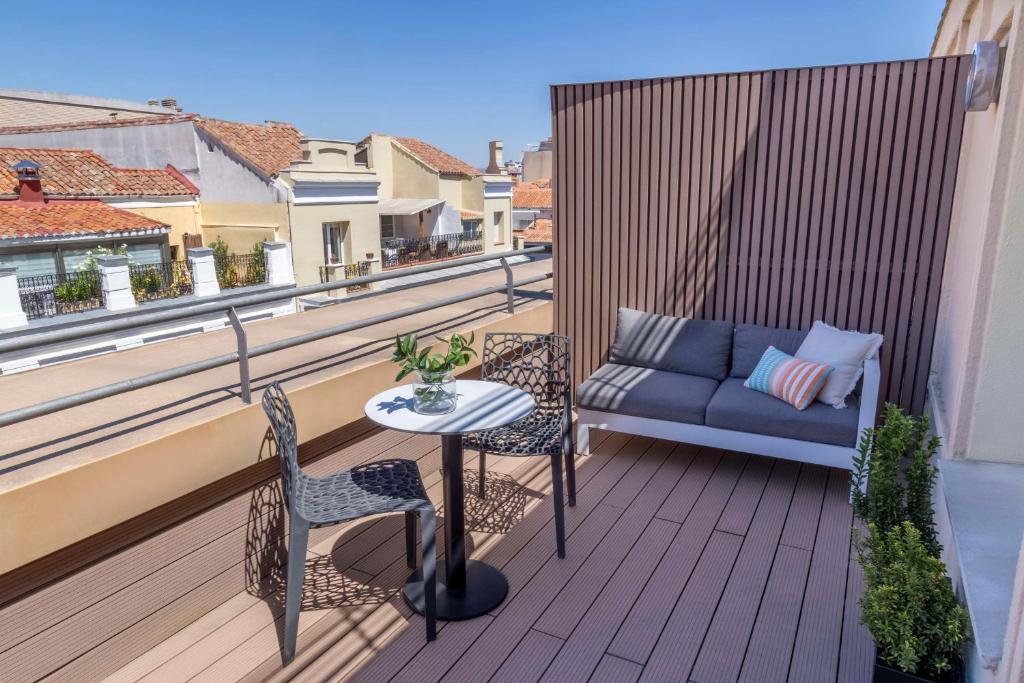 A balcony or terrace at NH Madrid Lagasca