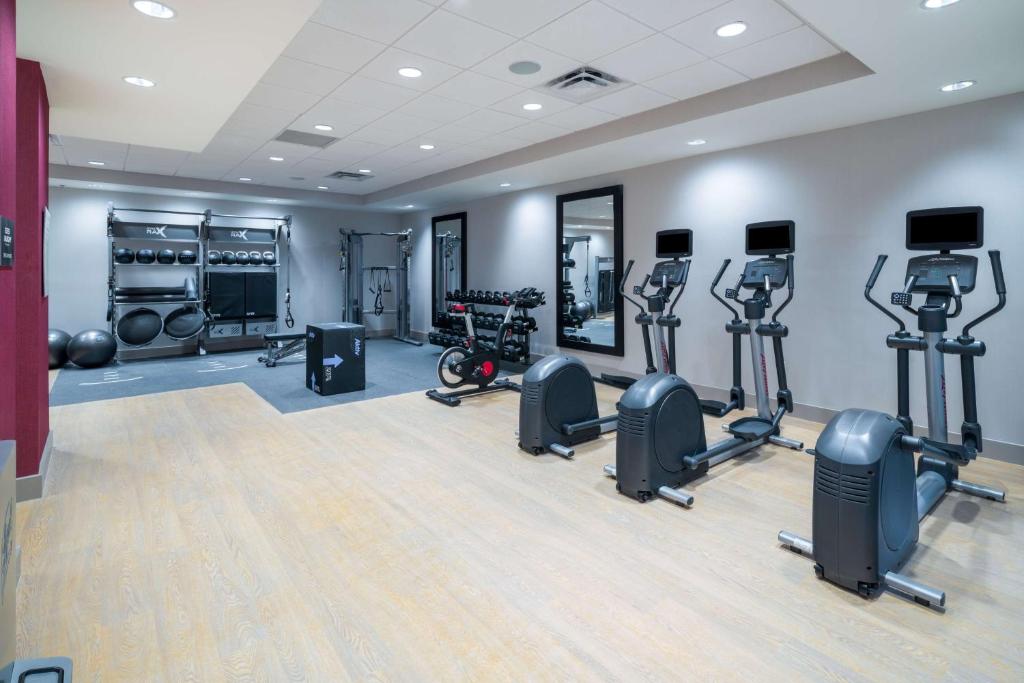 Hilton Garden Inn Brunswick photo