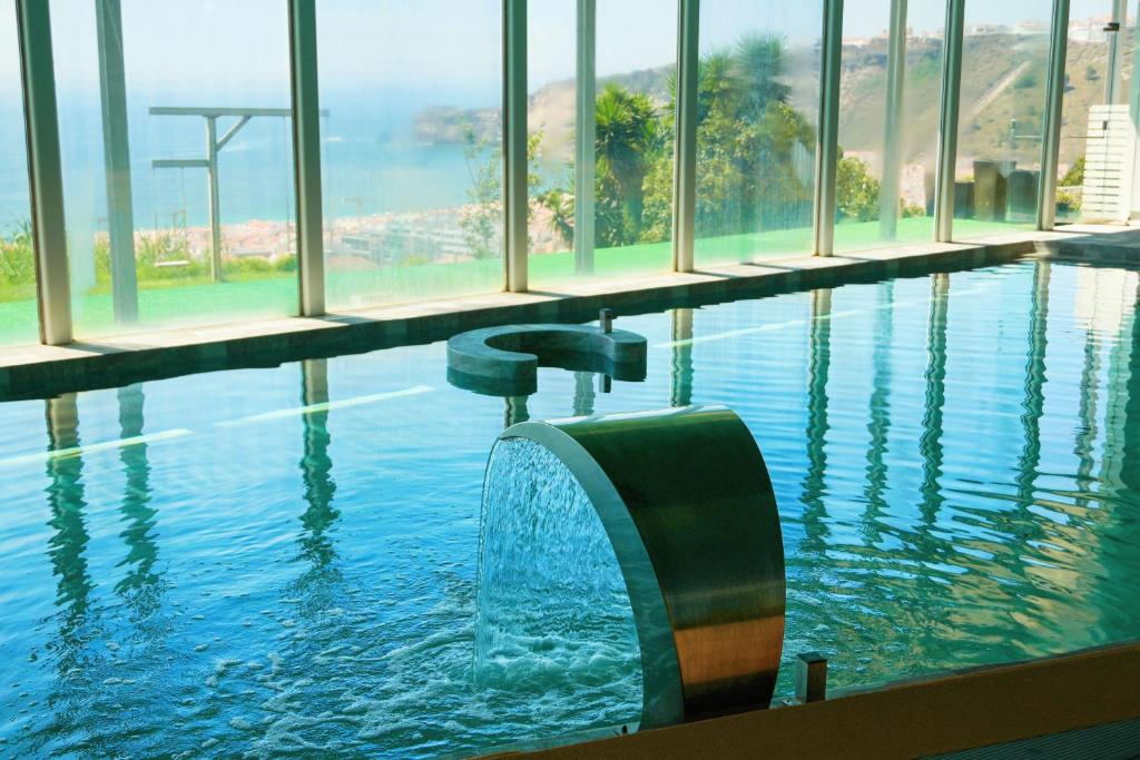 A piscina localizada em Miramar Hotel Spa & Apartments ou nos arredores