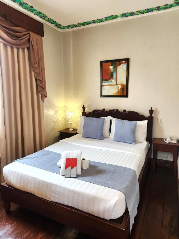 NSCC Hotel Vigan - Верхняя королева комната