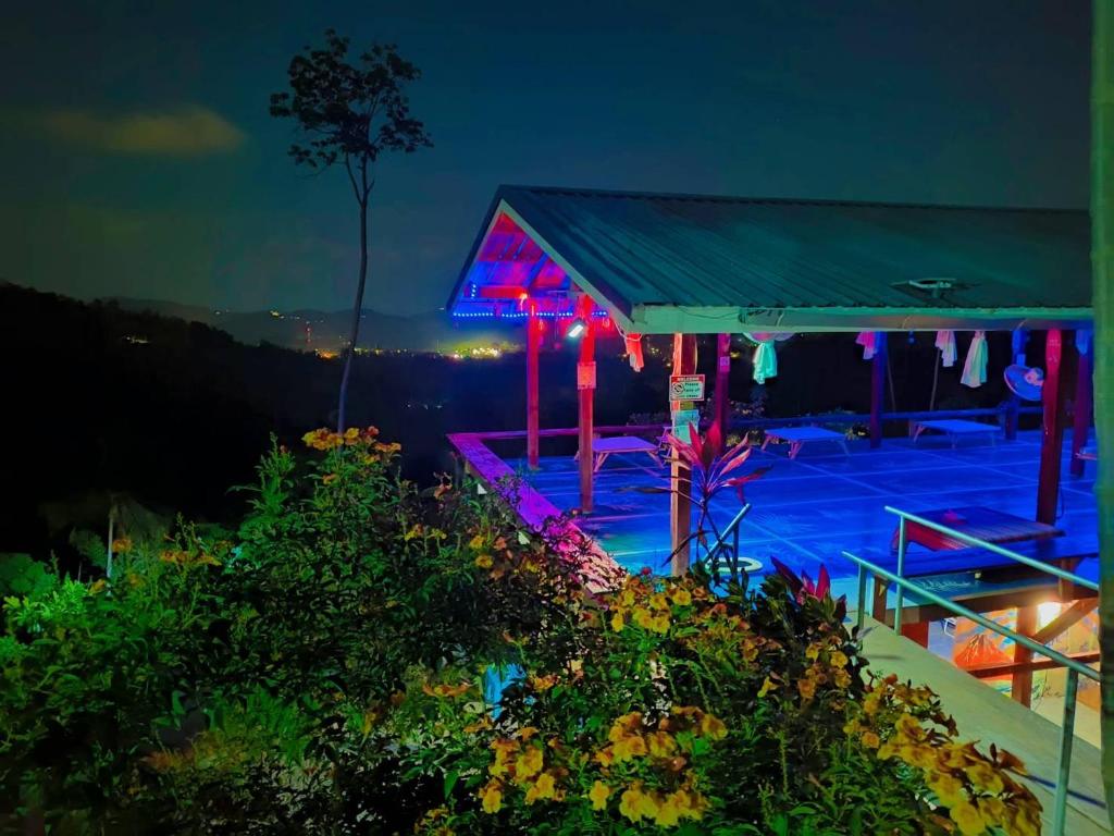 Bazén v ubytování SZ SAMUI Glamping nebo v jeho okolí