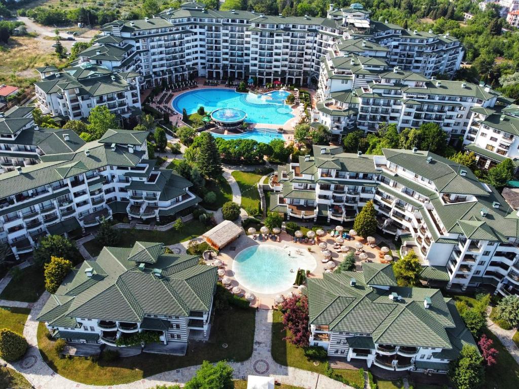 Bazén v ubytování Emerald Beach Resort & Spa nebo v jeho okolí