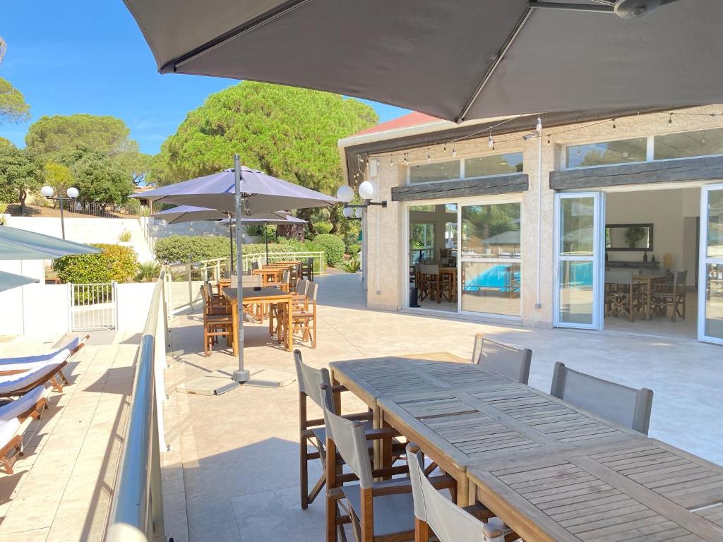 Restaurace v ubytování La Joya de Villepey