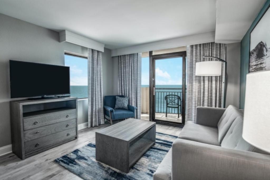 Breakers Resort Hotel - 