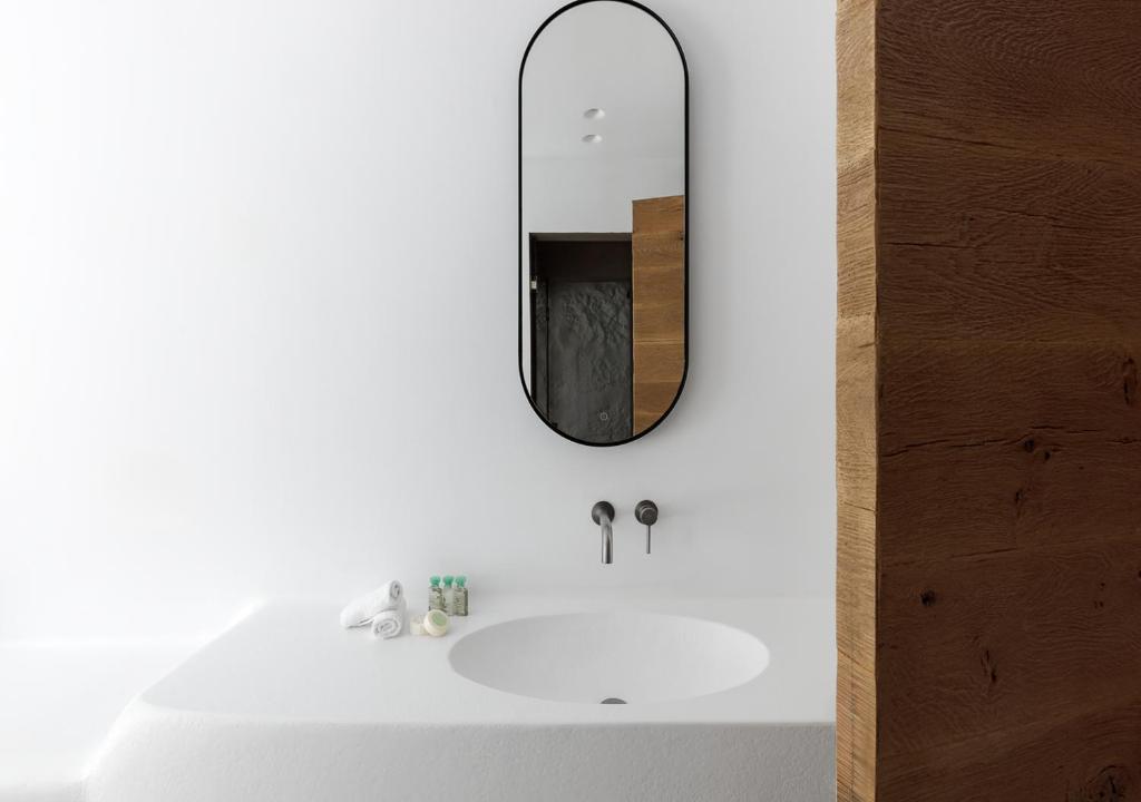 WhiteArt Suites - 19