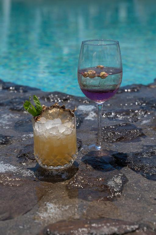 Напитки в Santo Pure Oia Suites & Villas