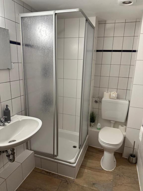 Altstadtpension Zirndorf - Habitación Doble Con Baño Privado