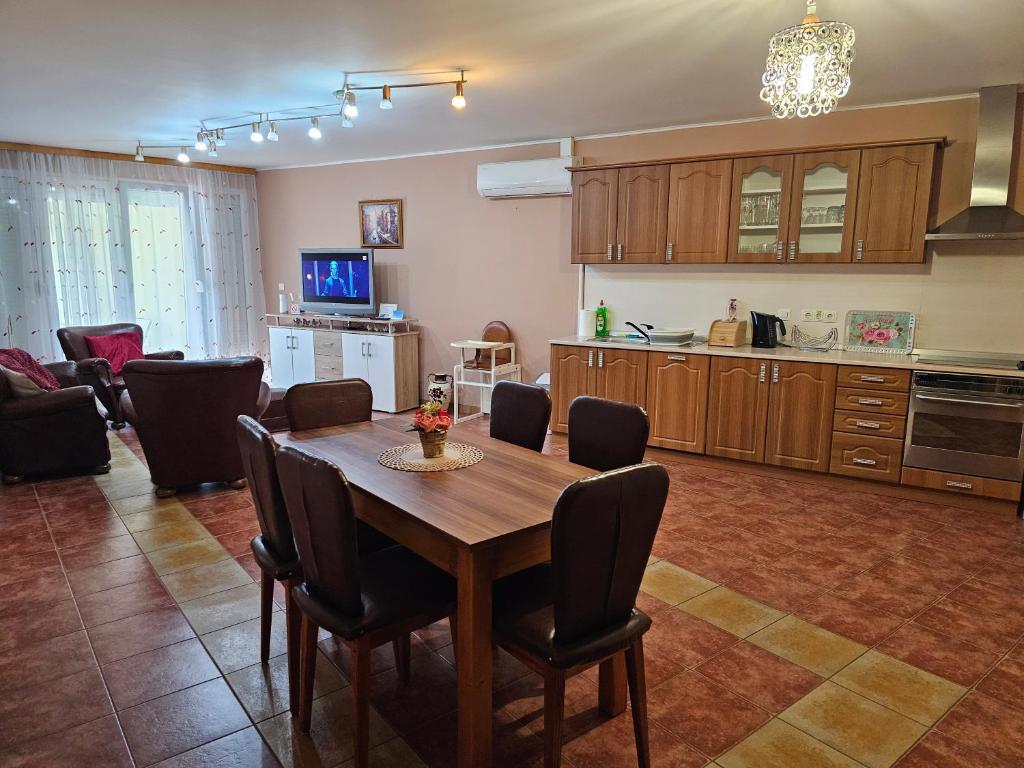 Apartmani Royal Residence - Appartement à Deux Chambres