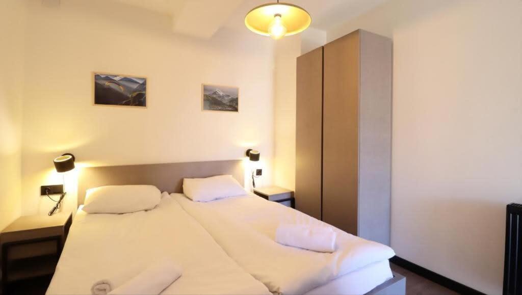 Postel nebo postele na pokoji v ubytování 2 Room Apartment in Marshall Gudauri Project