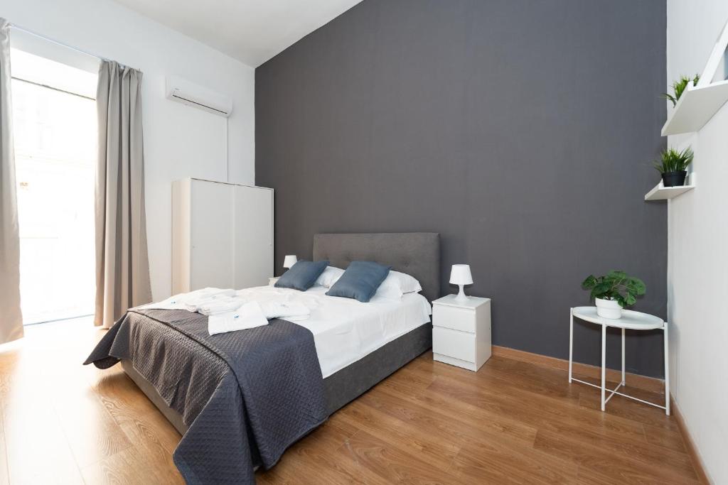 Elegant Apartment "Quattro Passi near Montesanto"