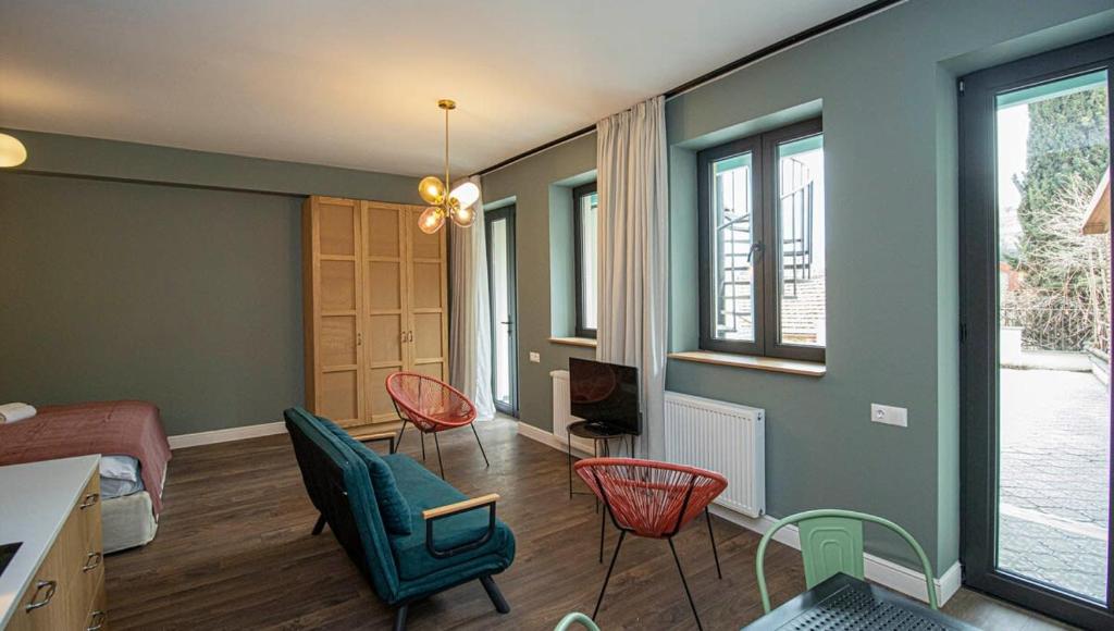 Chic Abanotubani Apt - Prime Location - By Wehost در تفلیس