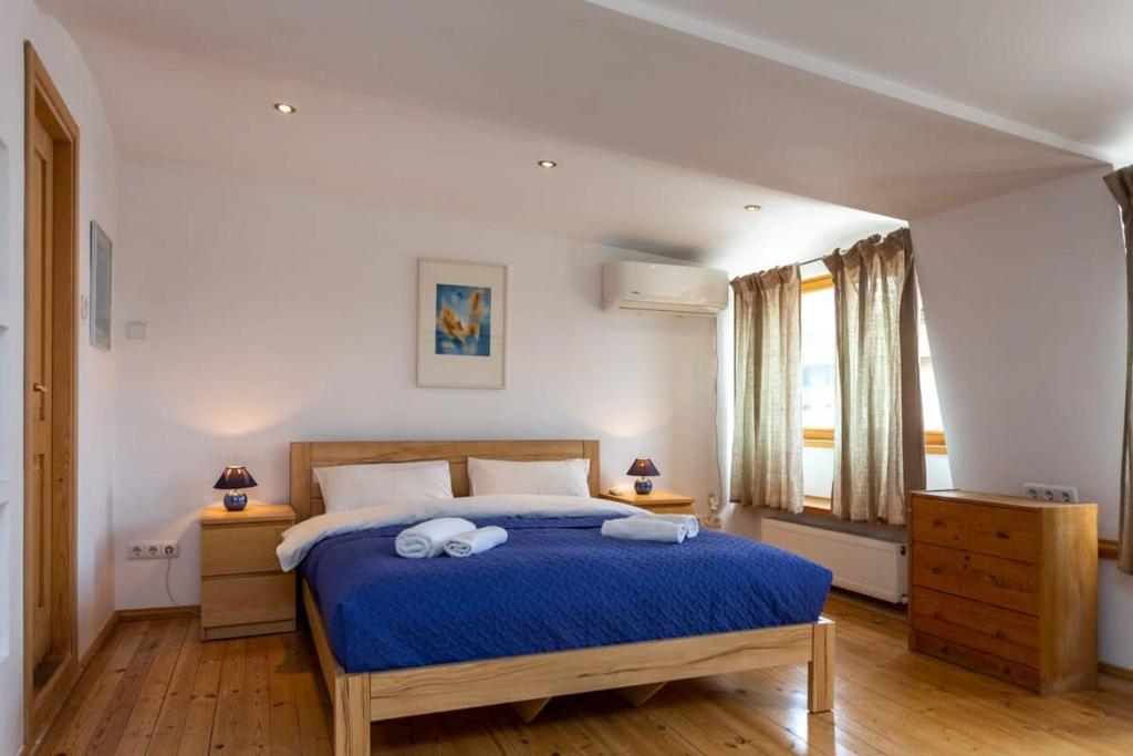 امکانات Central Tbilisi Bright 1BR Gem - By Wehost - تصویر ۴