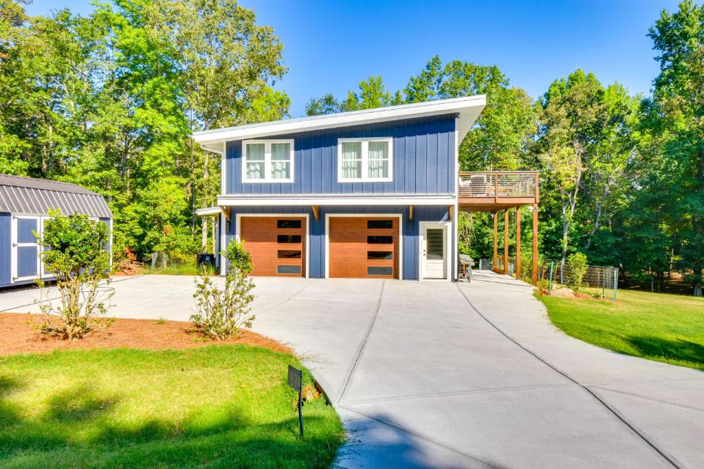 Luxury Off Grid Apartments With Private Dock Access Reference: Waterfront Hartwell Apartment With Dock Access Hartwell Updated