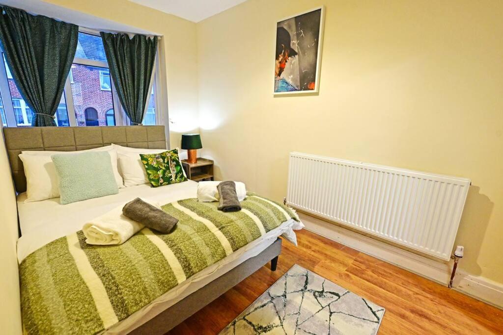 Χώρος καθιστικού στο Modern Studio Apartment - Near Luton Station