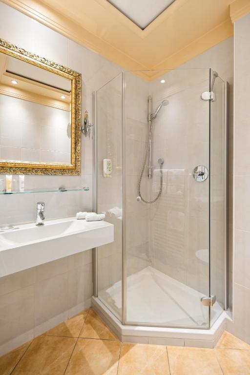 Hotel Dreiflüssehof - 8