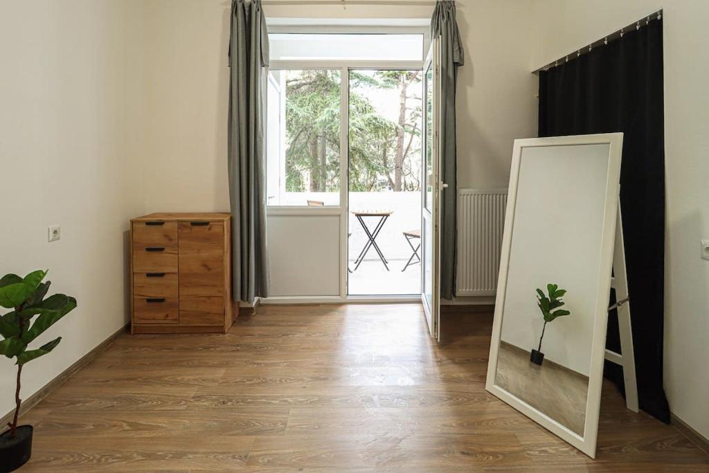 تصویر اتاق‌های Cozy Central Apartment By Wehost - تصویر ۲