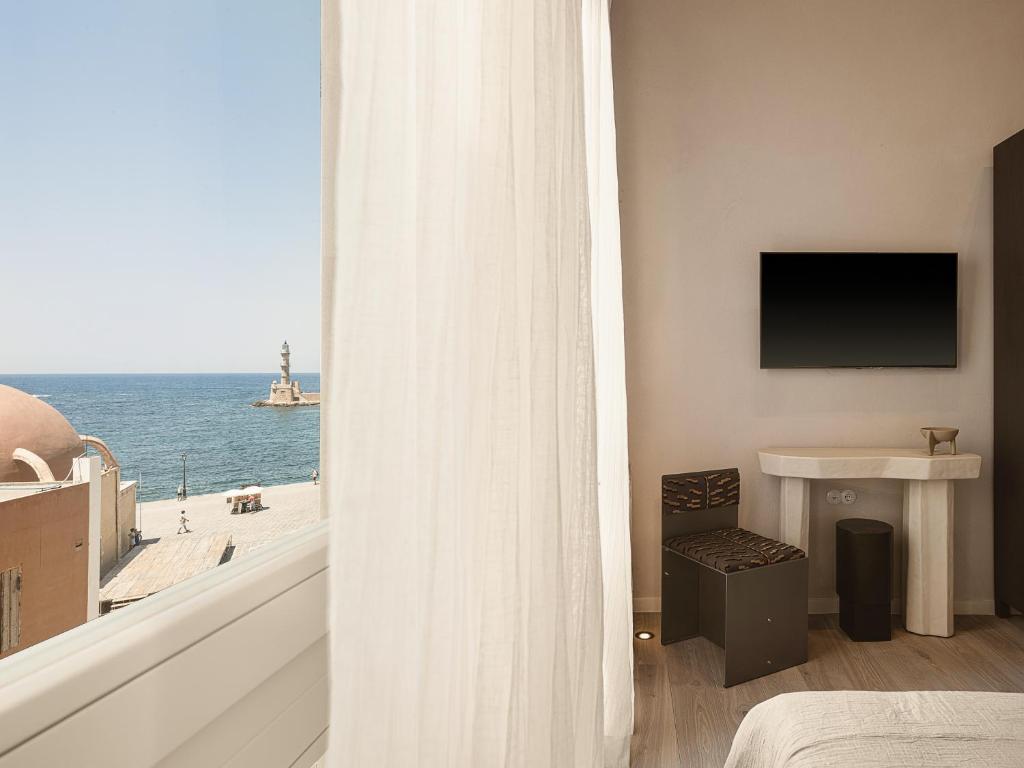 
Deluxe Suite with Sea View
