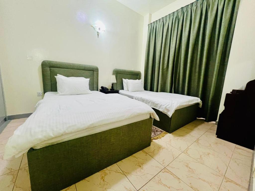 Sky Hotel Apartments - Resim 30