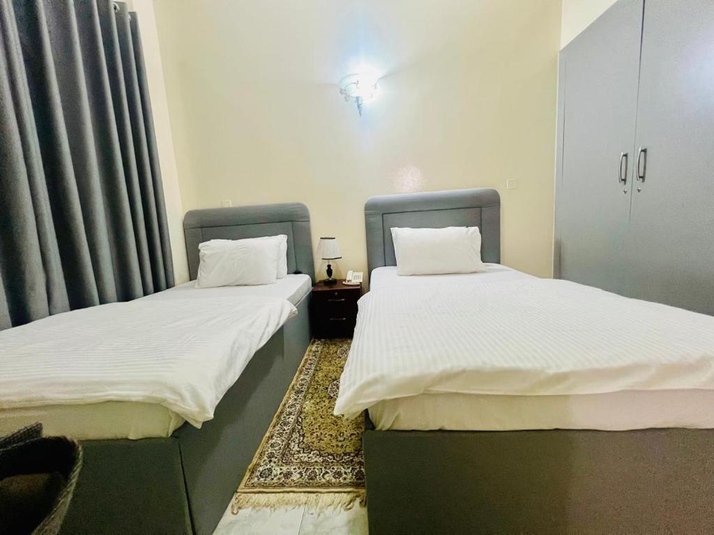 Sky Hotel Apartments - Resim 32