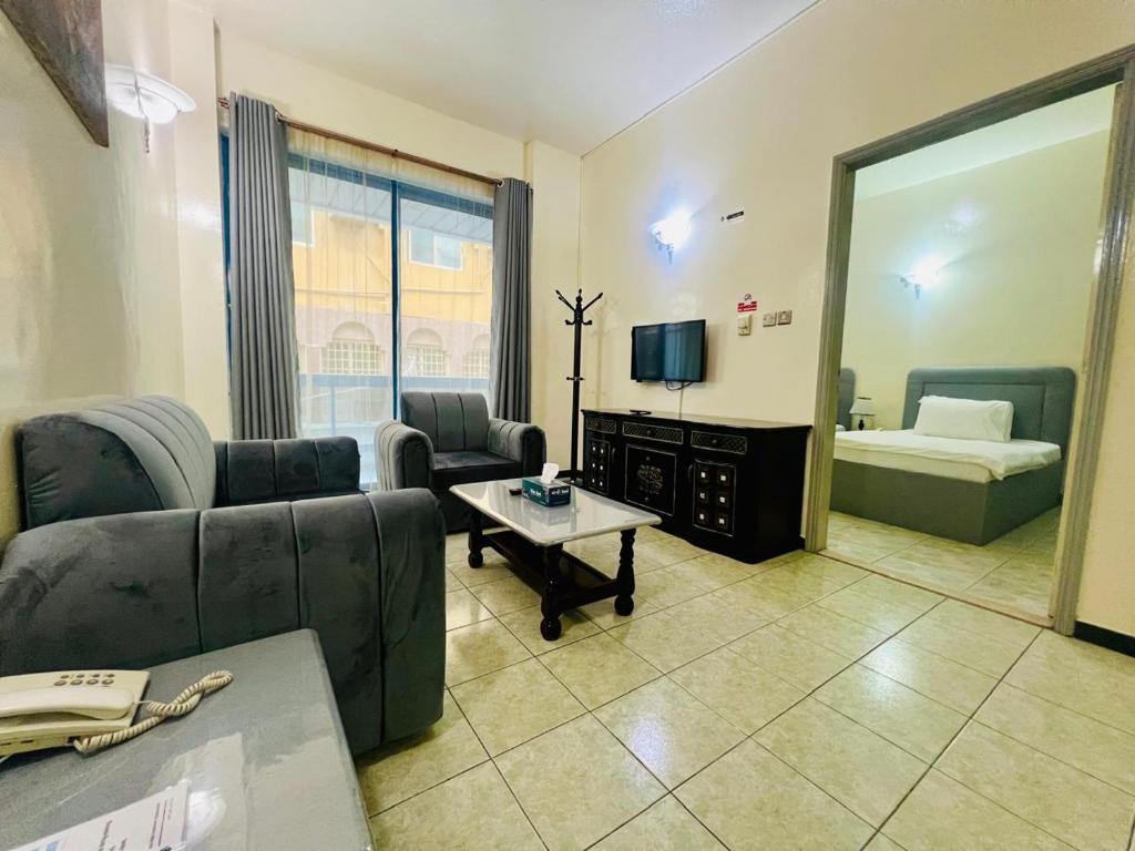 Sky Hotel Apartments - Resim 35