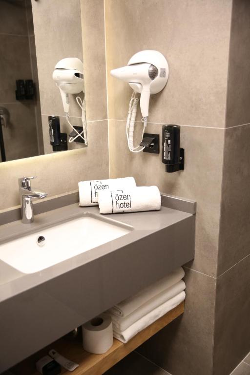 Koupelna v ubytování ÖZEN HOTEL