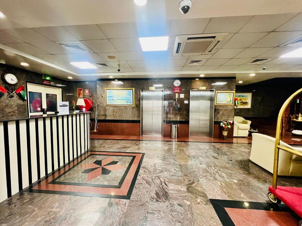 Sky Hotel Apartments - Resim 39