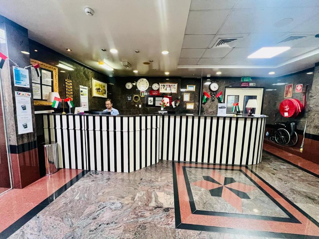 Sky Hotel Apartments - Resim 43