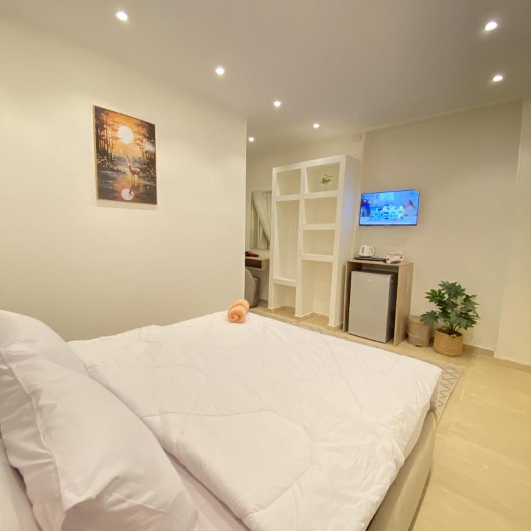 Seven Pyramids View Inn - 15