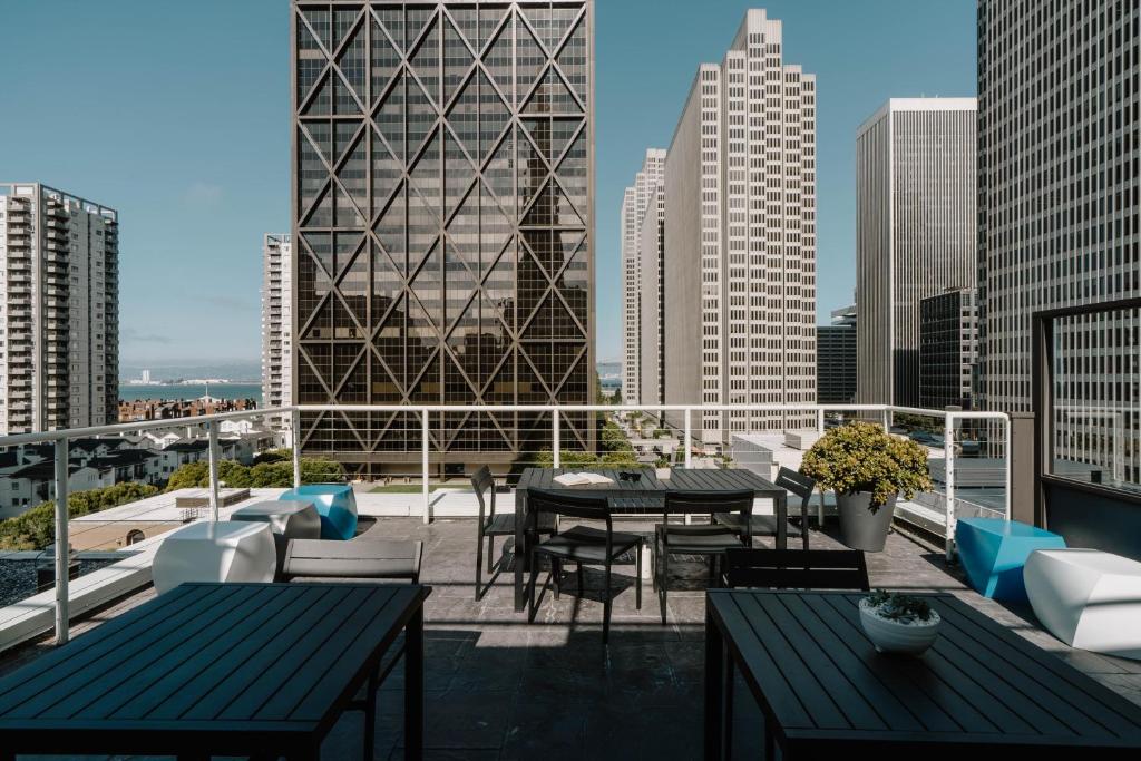 Club Quarters Hotel Embarcadero, San Francisco photo